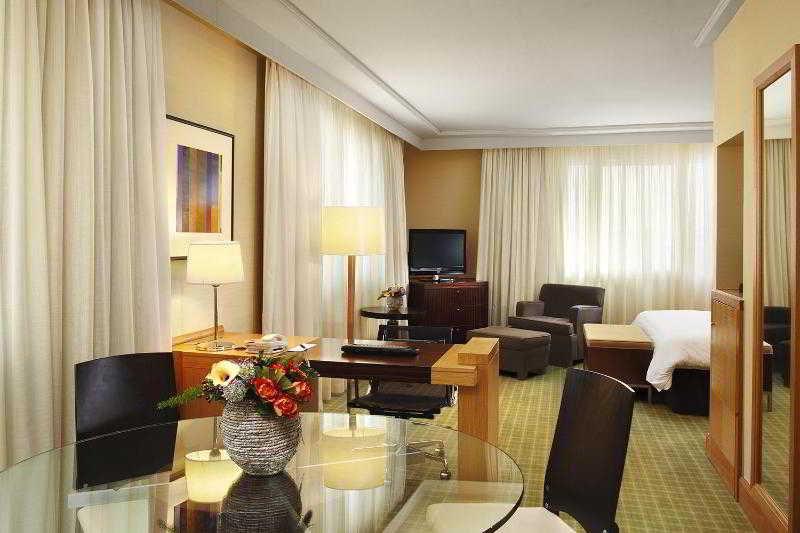 فندق زافنتمفي  فندق شيراتون بروكسل إيربورت الغرفة الصورة